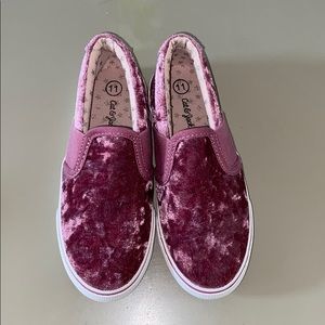 Girls size 11 cat & Jack shoes